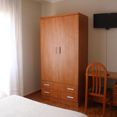 Meson Da Pedra Hotel Burela Bagian luar foto