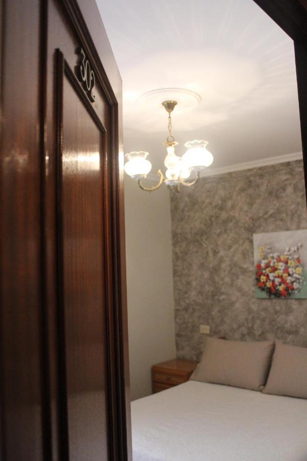 Meson Da Pedra Hotel Burela Bagian luar foto